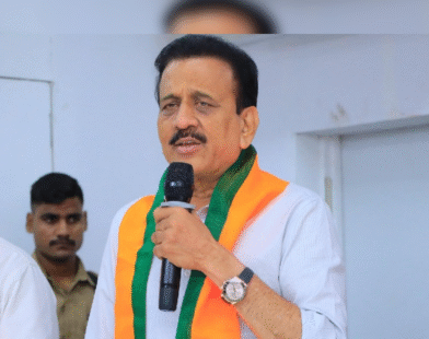 Girish Mahajan News