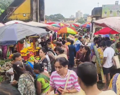 Flower Prices Rise Before Ganesh Chaturthi