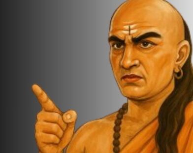 Illustration of Acharya Chanakya pointing his finger, representing Chanakya Niti success advice