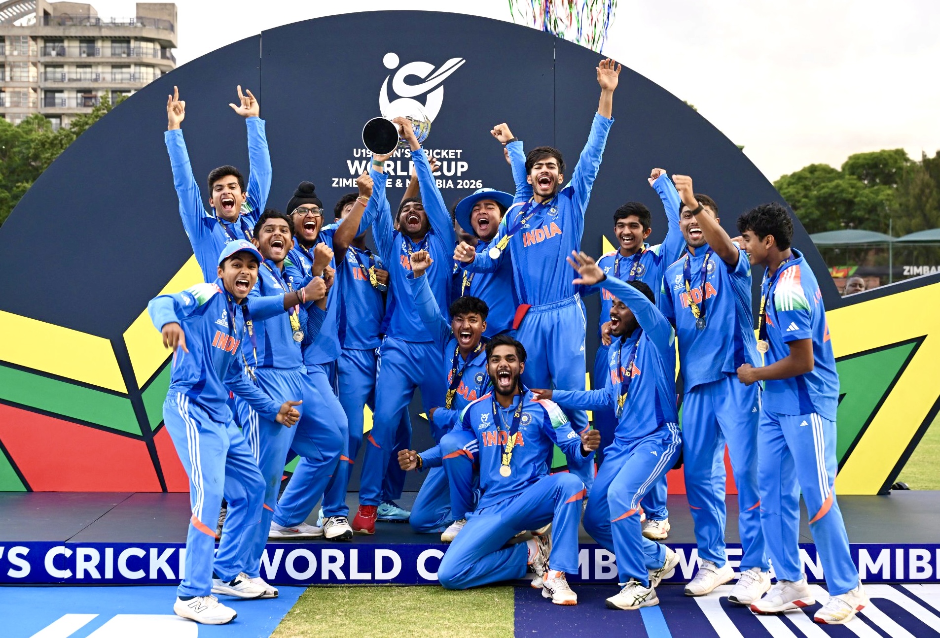 IND Beat ENG