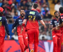 दिल्लीचा 75 धावांत धावांत खुर्दा; दमदार गोलंदाजीच्या बळावर RCB चा दणदणीत विजय