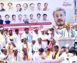 Rohit Pawar Onion Issue Attack